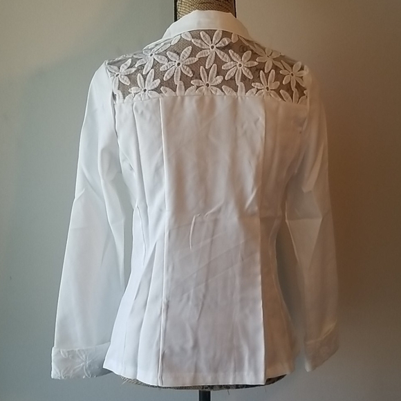 Beautifully Detailed Jacket - Picture 3 of 4